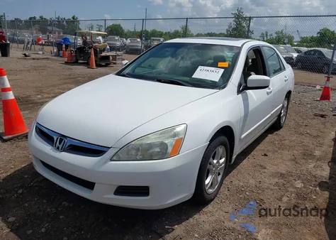 2007 Honda Accord 2.4 Ex from USA, damaged, VIN 1HGCM56857A111791